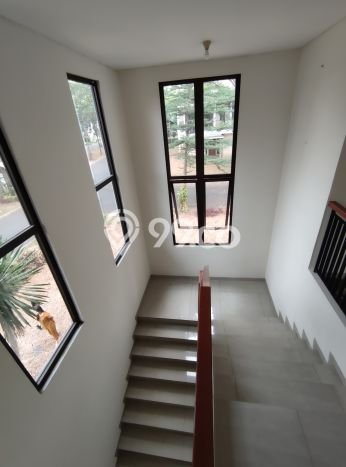 Rumah Sewa Tangerang LT 700m2 LB 400m2 Kawasan Alam Sutera Rumah Sewa Tangerang LT 700m2 LB 400m2 Kawasan Alam Sutera