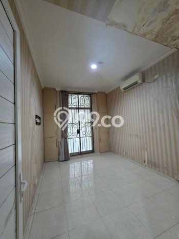 Rumah Kontrakan Tangerang LT 180m2 LB 150m2 Kawasan Alam Sutera Rumah Kontrakan Tangerang LT 180m2 LB 150m2 Kawasan Alam Sutera