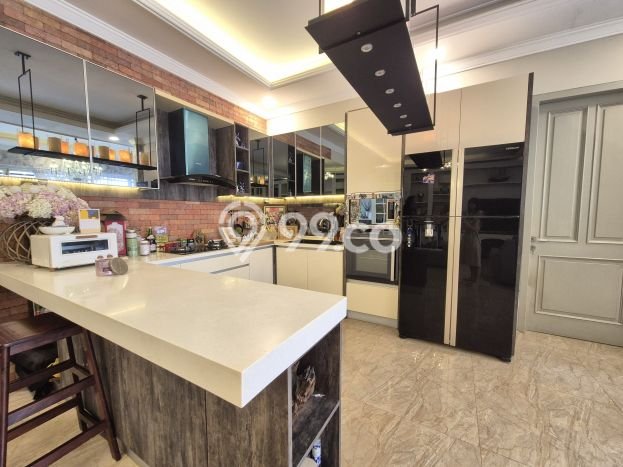 Rumah Elit Modern Siap Huni di Alam Sutera Tangerang Rumah Elit Modern Siap Huni di Alam Sutera Tangerang