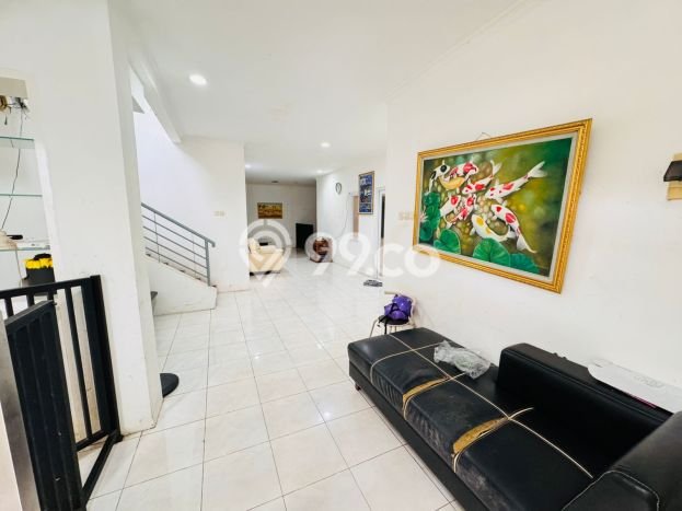 Rumah Luxury Modern Tanpa Renovasi di Gading Serpong Tangerang Rumah Luxury Modern Tanpa Renovasi di Gading Serpong Tangerang