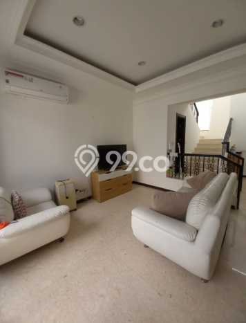 Jarang Ada! Rumah Kontrakan 3 Kamar Bagus Siap Huni BSD Jarang Ada! Rumah Kontrakan 3 Kamar Bagus Siap Huni BSD