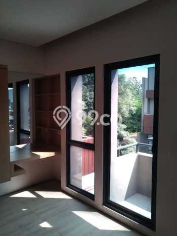 Rumah Modern Minimalis 3 Kamar Bisa Langsung Pindah di BSD Rumah Modern Minimalis 3 Kamar Bisa Langsung Pindah di BSD