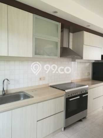 Rumah sewa siap pakai 4 KT di BSD, Tangerang Rumah sewa siap pakai 4 KT di BSD, Tangerang