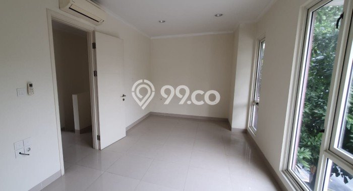 Dijual Rumah Eksklusif 2 KT di Gading Serpong, Tangerang Dijual Rumah Eksklusif 2 KT di Gading Serpong, Tangerang