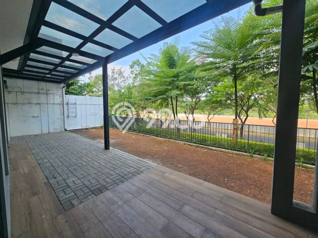 Disewakan! Rumah 5 Kamar Tidur &
5 Kamar Mandi di BSD City, Tangerang Disewakan! Rumah 5 Kamar Tidur &
5 Kamar Mandi di BSD City, Tangerang