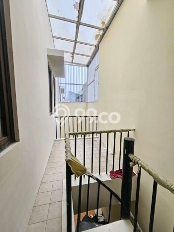 Rumah Luxury Modern Tanpa Renovasi di BSD Eminent Tangerang Rumah Luxury Modern Tanpa Renovasi di BSD Eminent Tangerang