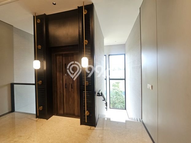 Rumah Luxury Modern Siap Huni di BSD Tangerang Rumah Luxury Modern Siap Huni di BSD Tangerang