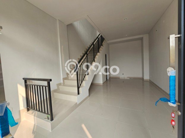 Unit Ruko Disewakan di BSD City di Area Ramai & Strategis Unit Ruko Disewakan di BSD City di Area Ramai & Strategis