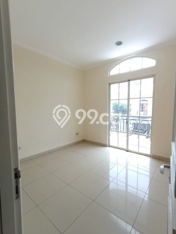 Sewa Rumah Murah di Green Lake City Jakarta Barat Punya 3 KT Sewa Rumah Murah di Green Lake City Jakarta Barat Punya 3 KT