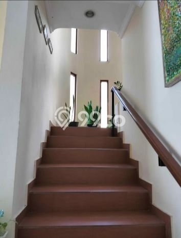 Siap Huni Rumah Mewah 8 Kamar di Denpasar Utara Dekat ke Mana Pun Siap Huni Rumah Mewah 8 Kamar di Denpasar Utara Dekat ke Mana Pun