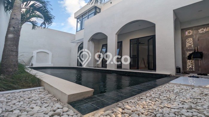 Rumah Luxury Modern Tanpa Renovasi di Seminyak Badung Rumah Luxury Modern Tanpa Renovasi di Seminyak Badung