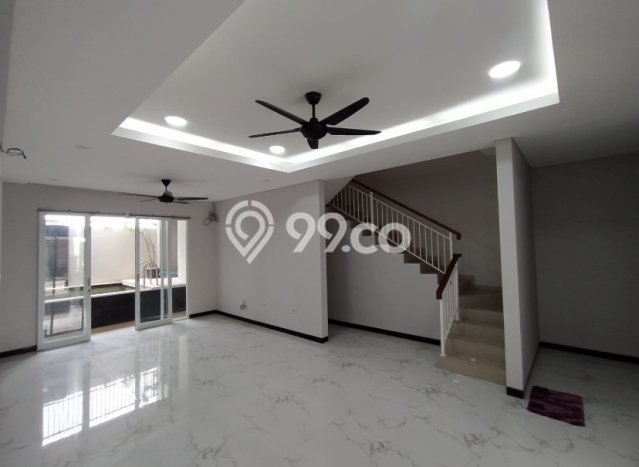 Hunian Elit LB 320m2 Siap Pakai Desain Elegan di Kerobokan, Badung Hunian Elit LB 320m2 Siap Pakai Desain Elegan di Kerobokan, Badung