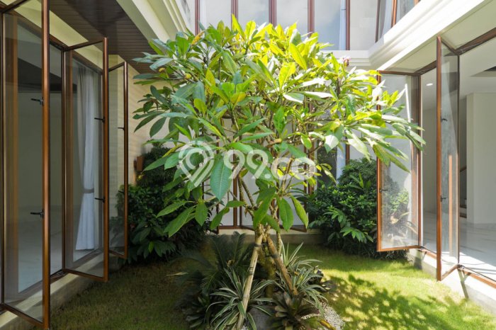 Ready to Use! Luxury House LT 300m2 Desain Modern di Sanur Ready to Use! Luxury House LT 300m2 Desain Modern di Sanur