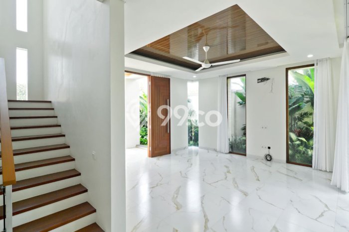 Ready to Use! Luxury House LT 300m2 Desain Modern di Sanur Ready to Use! Luxury House LT 300m2 Desain Modern di Sanur