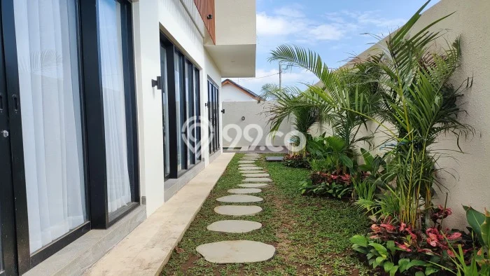 Disewakan! Rumah 3 Kamar Tidur &
3 Kamar Mandi di Canggu, Badung Disewakan! Rumah 3 Kamar Tidur &
3 Kamar Mandi di Canggu, Badung
