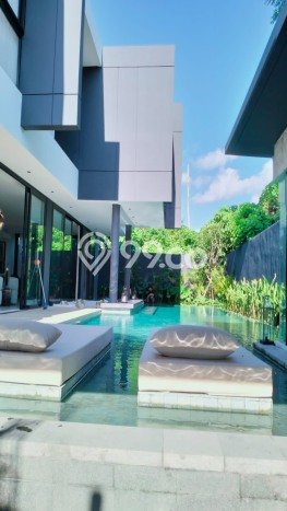 Rumah LT 655m² Semi Furnished di Canggu, Dekat Mal, Badung Rumah LT 655m² Semi Furnished di Canggu, Dekat Mal, Badung