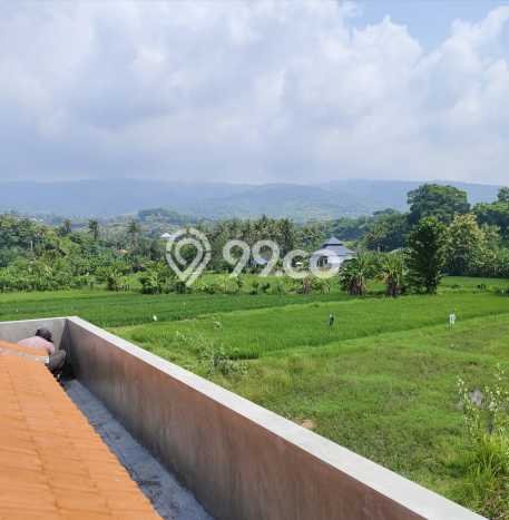Investasi Menjanjikan! Vila Kawasan , Area 254m2m², Akses Mudah Fasilitas Umum Investasi Menjanjikan! Vila Kawasan , Area 254m2m², Akses Mudah Fasilitas Umum