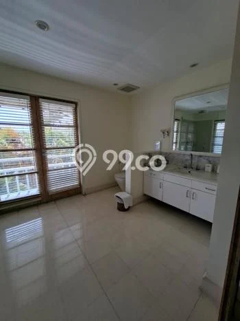 FOR SALE! Vila Kawasan , Luas 1003m2m², Lokasi Premium FOR SALE! Vila Kawasan , Luas 1003m2m², Lokasi Premium