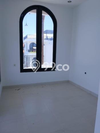 Vila di , Dimensi 131m2m², Lokasi Potensial untuk usaha Vila di , Dimensi 131m2m², Lokasi Potensial untuk usaha
