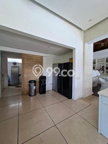 FOR SALE! Vila Kawasan , Luas 1003m2m², Lokasi Premium FOR SALE! Vila Kawasan , Luas 1003m2m², Lokasi Premium