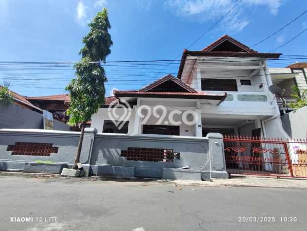 Rumah Disewakan Denpasar LT 250m2 LB 200m2 Kawasan Sesetan Rumah Disewakan Denpasar LT 250m2 LB 200m2 Kawasan Sesetan