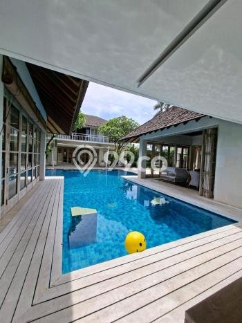 FOR SALE! Vila Kawasan , Luas 1003m2m², Lokasi Premium FOR SALE! Vila Kawasan , Luas 1003m2m², Lokasi Premium