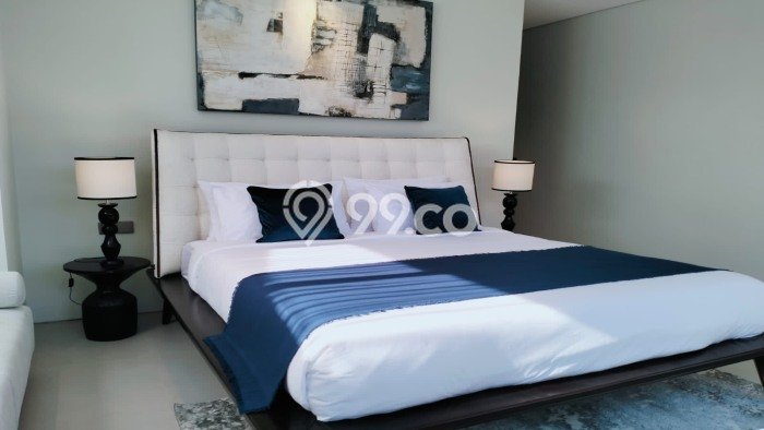 Rumah LT 655m² Semi Furnished di Canggu, Dekat Mal, Badung Rumah LT 655m² Semi Furnished di Canggu, Dekat Mal, Badung