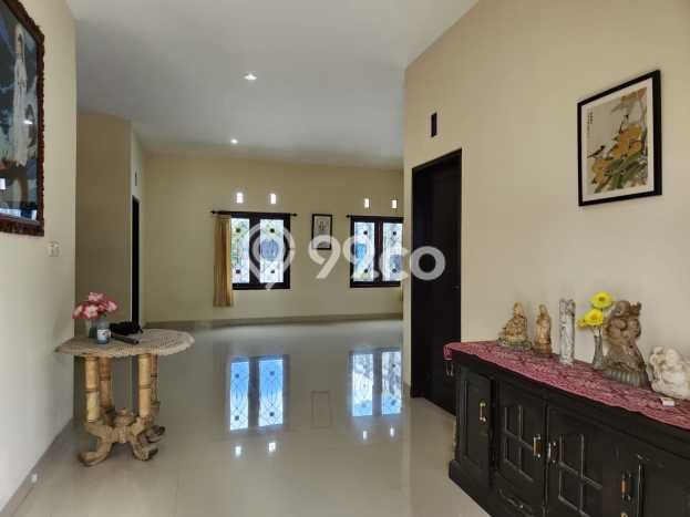 Rumah Luxury Modern Siap Huni di Kerobokan Badung Rumah Luxury Modern Siap Huni di Kerobokan Badung