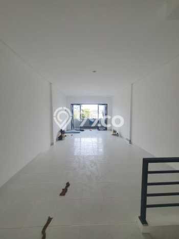 Hotel Kawasan Strategis di , Luas 241m2m², Mainroad Hotel Kawasan Strategis di , Luas 241m2m², Mainroad