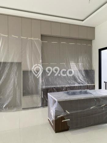 Rumah Mewah LB 465m2 Siap Huni Desain Elegan di Kalideres, Jakarta Barat Rumah Mewah LB 465m2 Siap Huni Desain Elegan di Kalideres, Jakarta Barat