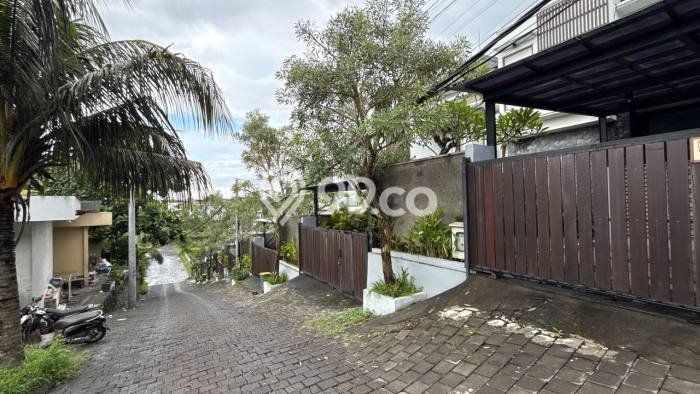 Properti Berkualitas! Vila di , Luas 164m2m², Kondisi Prima Properti Berkualitas! Vila di , Luas 164m2m², Kondisi Prima