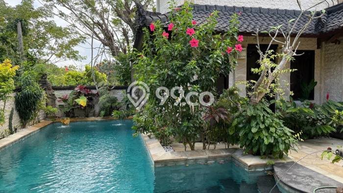 Peluang Bisnis! Vila Kawasan Ungasan, Luas 300m2m², Area Strategis dengan potensi tinggi Peluang Bisnis! Vila Kawasan Ungasan, Luas 300m2m², Area Strategis dengan potensi tinggi