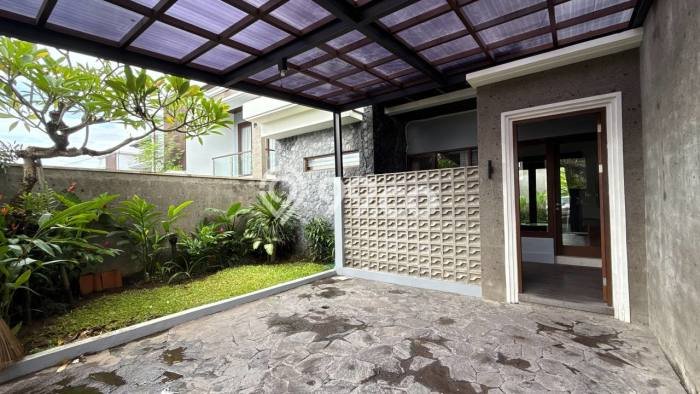Properti Berkualitas! Vila di , Luas 164m2m², Kondisi Prima Properti Berkualitas! Vila di , Luas 164m2m², Kondisi Prima