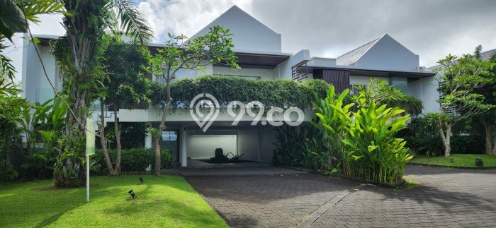 Vila di , Ukuran 241m2m², Cocok untuk hunian Anda Vila di , Ukuran 241m2m², Cocok untuk hunian Anda