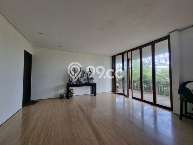Vila Kawasan , Area 700m2m², Akses ke berbagai keperluan Vila Kawasan , Area 700m2m², Akses ke berbagai keperluan