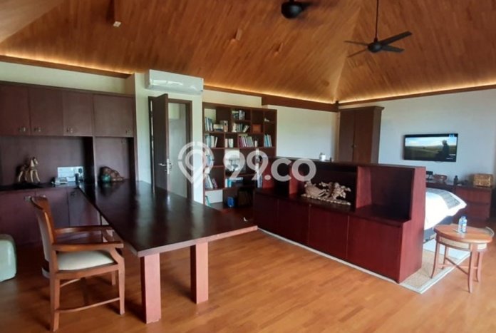 Vila Kawasan , Luas 1845m2m², Area Strategis Vila Kawasan , Luas 1845m2m², Area Strategis