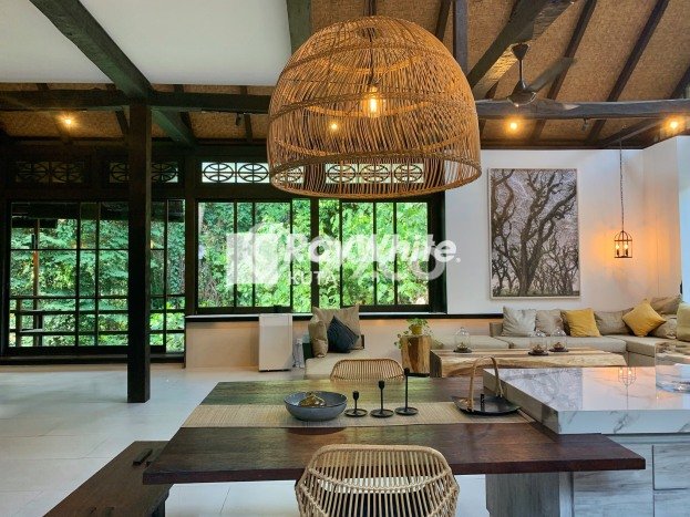 Rumah Terawat di Canggu, Badung, Luas Tanah 723m², Luas Bangunan 509m² Rumah Terawat di Canggu, Badung, Luas Tanah 723m², Luas Bangunan 509m²