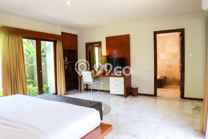 LOKASI PREMIUM! Hotel Kawasan , Luas 5000m2m², Pusat Komersial LOKASI PREMIUM! Hotel Kawasan , Luas 5000m2m², Pusat Komersial