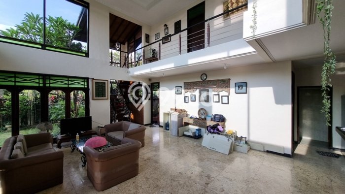 BISNIS POTENSIAL! Vila Kawasan , Luas 600m2m², Potensi Bagus BISNIS POTENSIAL! Vila Kawasan , Luas 600m2m², Potensi Bagus