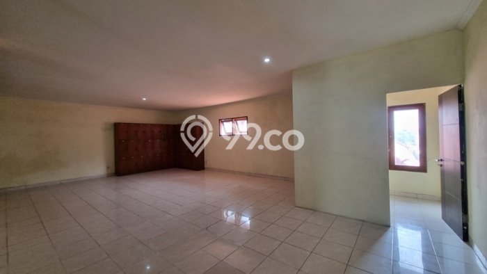 Disewakan Ruko di Kawasan Ramai Sunset Road Luas 700m2 Disewakan Ruko di Kawasan Ramai Sunset Road Luas 700m2