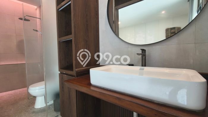 LOKASI STRATEGIS! Vila Kawasan , Luas 195m2m², Lokasi Strategis LOKASI STRATEGIS! Vila Kawasan , Luas 195m2m², Lokasi Strategis