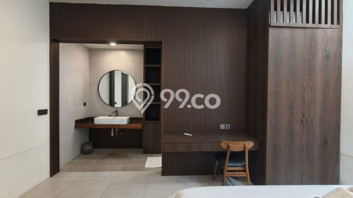 LOKASI STRATEGIS! Vila Kawasan , Luas 195m2m², Lokasi Strategis LOKASI STRATEGIS! Vila Kawasan , Luas 195m2m², Lokasi Strategis