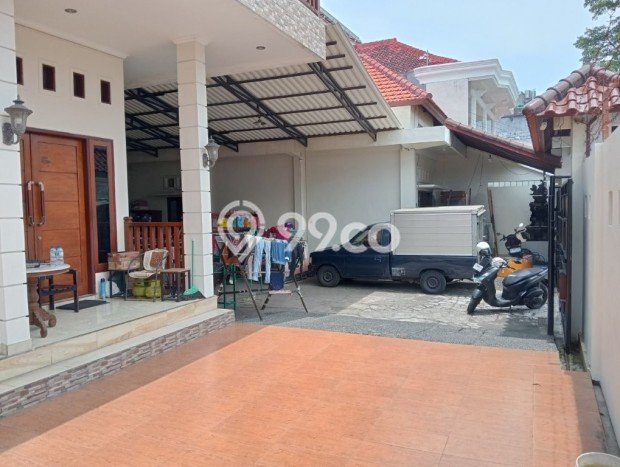 Siap Huni Hunian Elit 8 Kamar di Kuta Dekat ke Mana Pun Siap Huni Hunian Elit 8 Kamar di Kuta Dekat ke Mana Pun