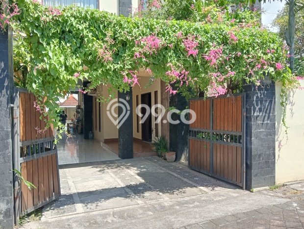 Kesempatan Terbaik! Vila di , Dimensi 297m2m², Posisi Strategis akses ke beragam kebutuhan Kesempatan Terbaik! Vila di , Dimensi 297m2m², Posisi Strategis akses ke beragam kebutuhan