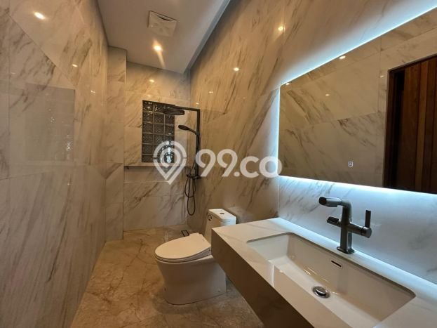 Lokasi Ideal! Vila Kawasan , Luas 200m2m², Kondisi Terbaik Lokasi Ideal! Vila Kawasan , Luas 200m2m², Kondisi Terbaik