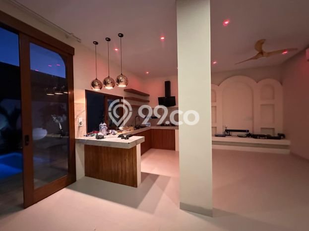 Lokasi Ideal! Vila Kawasan , Luas 200m2m², Kondisi Terbaik Lokasi Ideal! Vila Kawasan , Luas 200m2m², Kondisi Terbaik