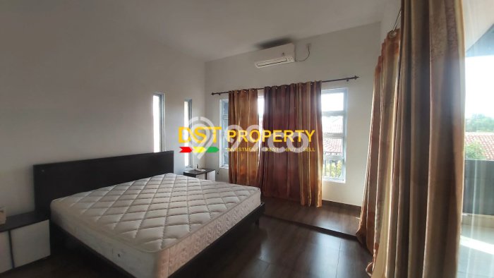 Jual Rumah Modern 5 KT di Batam Centre, Batam Jual Rumah Modern 5 KT di Batam Centre, Batam