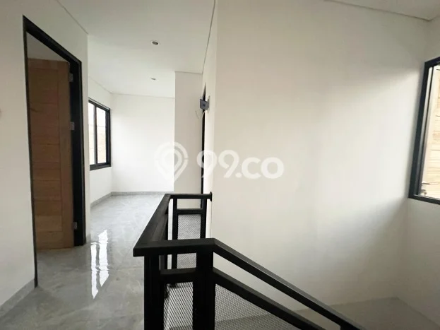 Jual Rumah Eksklusif 3 KT di Cawang, Jakarta Timur Jual Rumah Eksklusif 3 KT di Cawang, Jakarta Timur