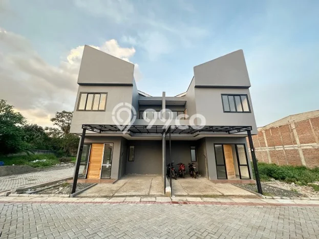 Jual Rumah Eksklusif 3 KT di Cawang, Jakarta Timur Jual Rumah Eksklusif 3 KT di Cawang, Jakarta Timur