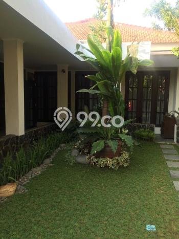 Rumah Elit LB 250m2 Siap Huni Desain Elegan di Tanah Sareal, Bogor Rumah Elit LB 250m2 Siap Huni Desain Elegan di Tanah Sareal, Bogor